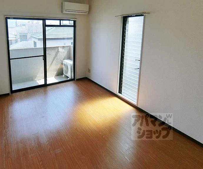 【エステート朱雀】間取