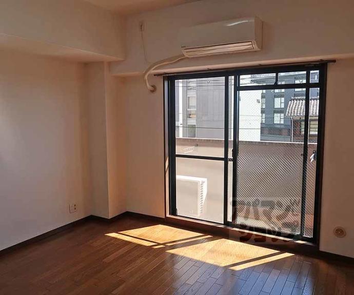 【リーガル京都河原町五条】間取