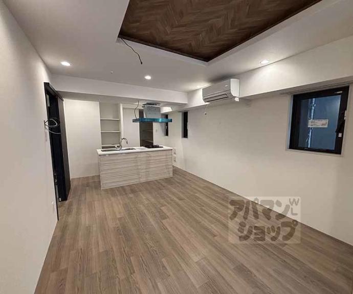 【STANDZ京都二条】間取