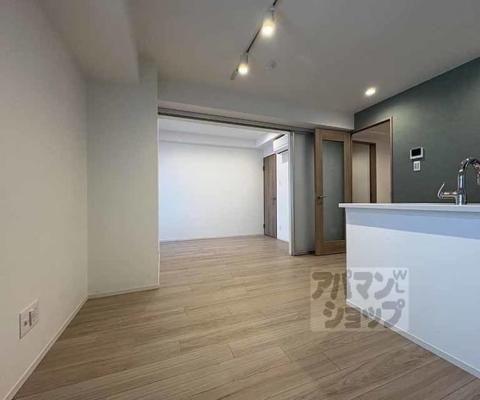 【ＳＴＡＮＤＺ京都二条】間取