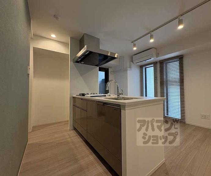 【ＳＴＡＮＤＺ京都二条】間取