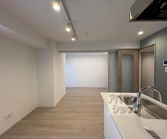 【ＳＴＡＮＤＺ京都二条】間取