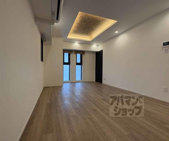 【ＳＴＡＮＤＺ京都二条】間取