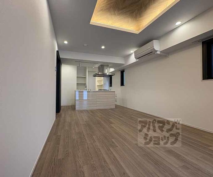 【ＳＴＡＮＤＺ京都二条】間取