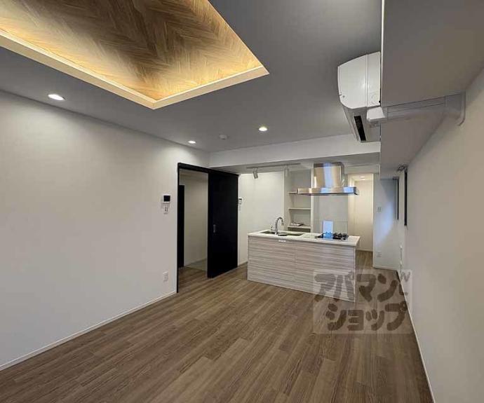 【ＳＴＡＮＤＺ京都二条】間取