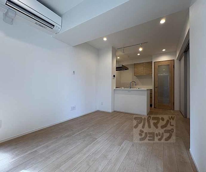 【ＳＴＡＮＤＺ京都二条】間取