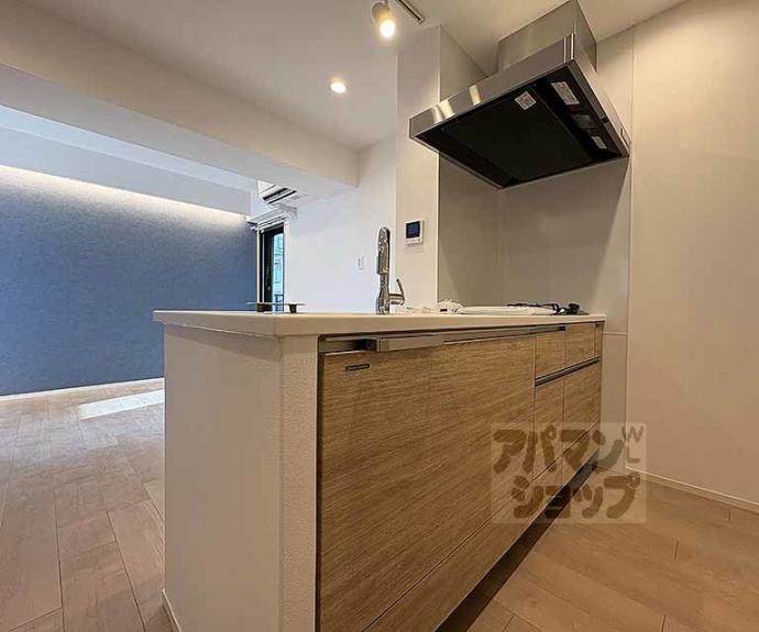 【ＳＴＡＮＤＺ京都二条】間取