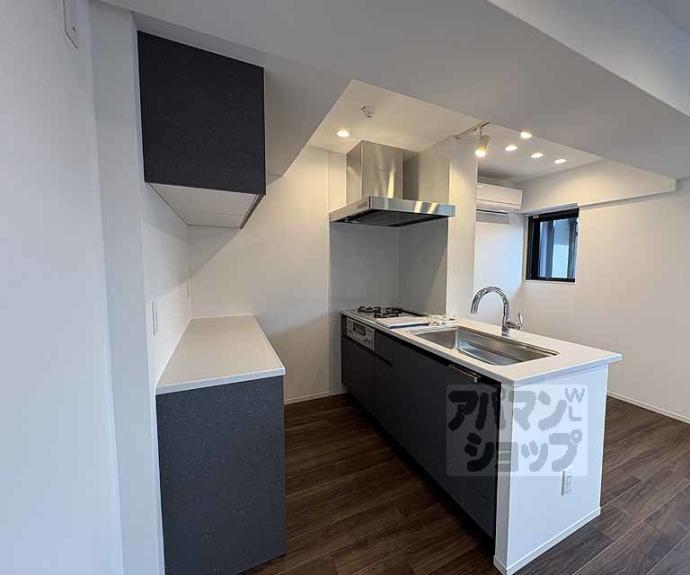 【ＳＴＡＮＤＺ京都二条】間取