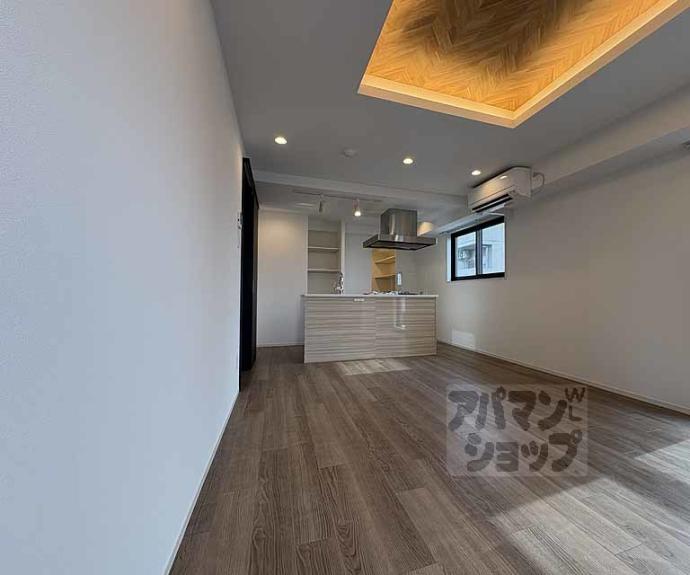 【ＳＴＡＮＤＺ京都二条】間取