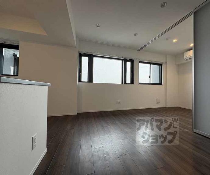 【ＳＴＡＮＤＺ京都二条】間取