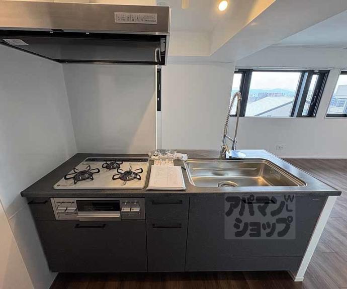 【ＳＴＡＮＤＺ京都二条】間取