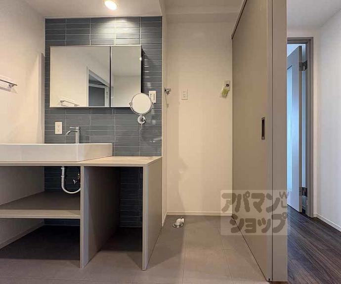 【ＳＴＡＮＤＺ京都二条】間取