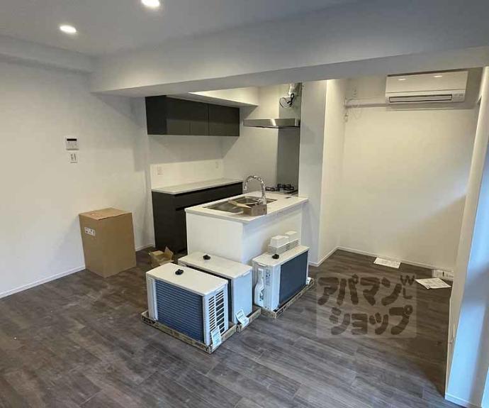 【ＳＴＡＮＤＺ京都二条】間取