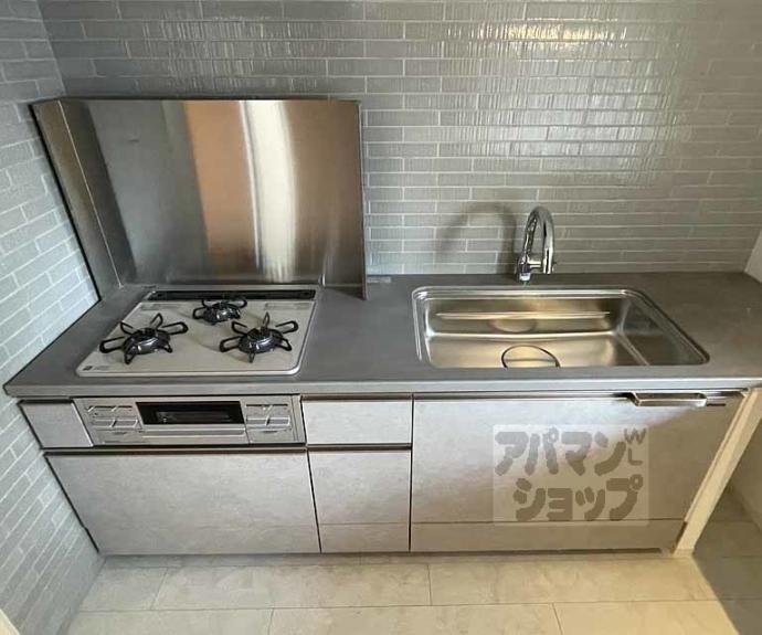 【ＳＴＡＮＤＺ京都二条】間取