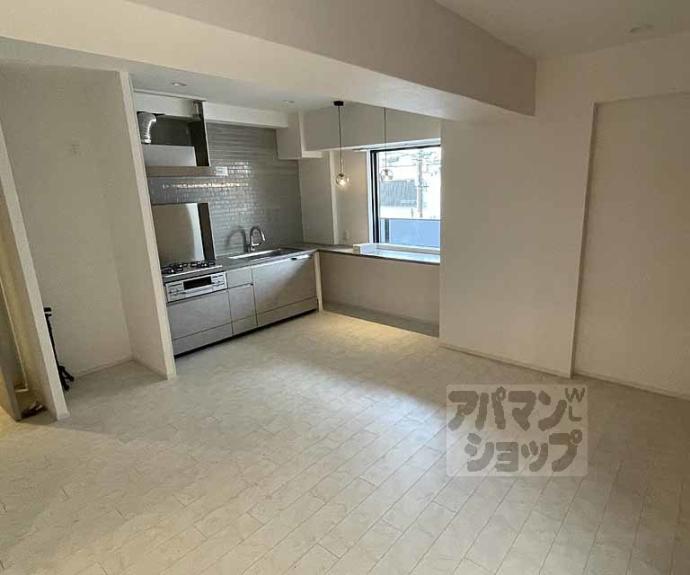 【ＳＴＡＮＤＺ京都二条】間取