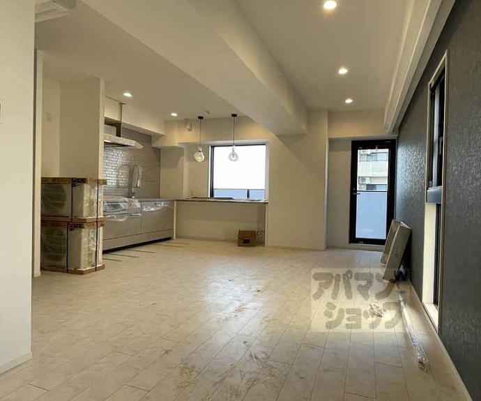 【ＳＴＡＮＤＺ京都二条】間取