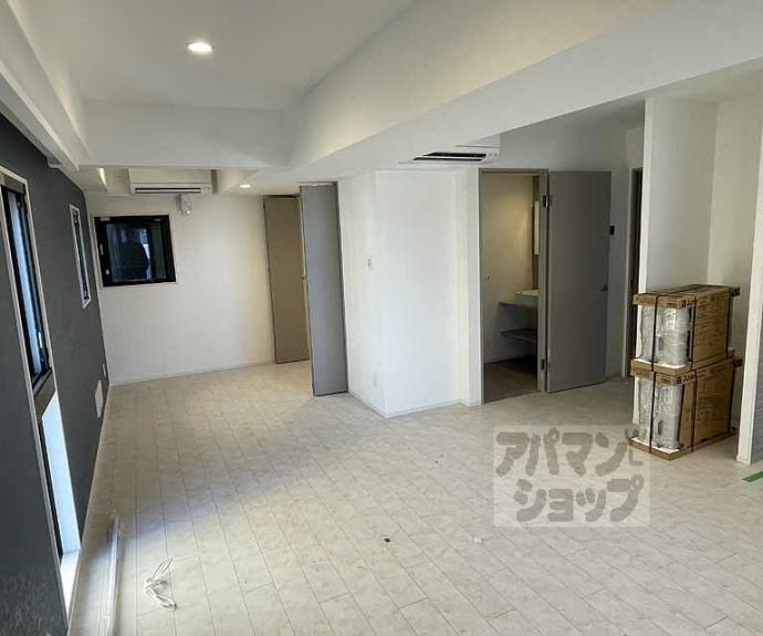 【ＳＴＡＮＤＺ京都二条】間取