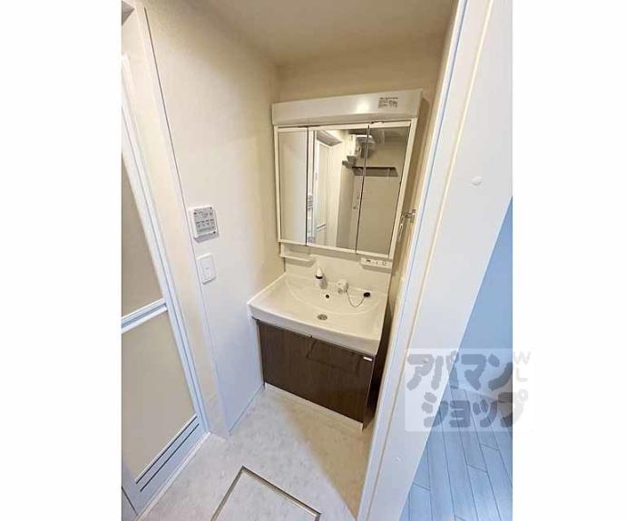 【Ｃｏｒａｚｏｎ江戸町】間取