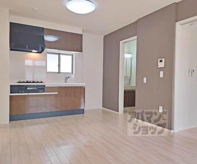 【Ｃｏｒａｚｏｎ江戸町】間取