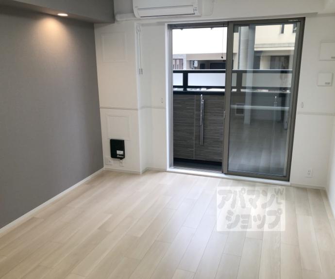 【オーサム　ヴィレッジ　京都桂】間取