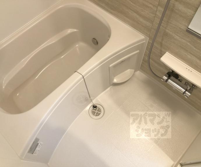 【オーサム　ヴィレッジ　京都桂】間取