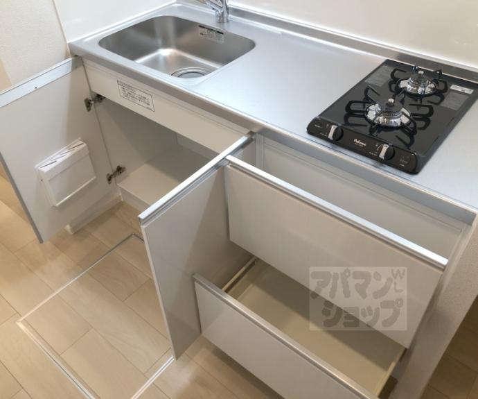 【オーサム　ヴィレッジ　京都桂】間取