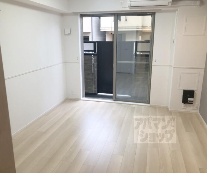 【オーサム　ヴィレッジ　京都桂】間取