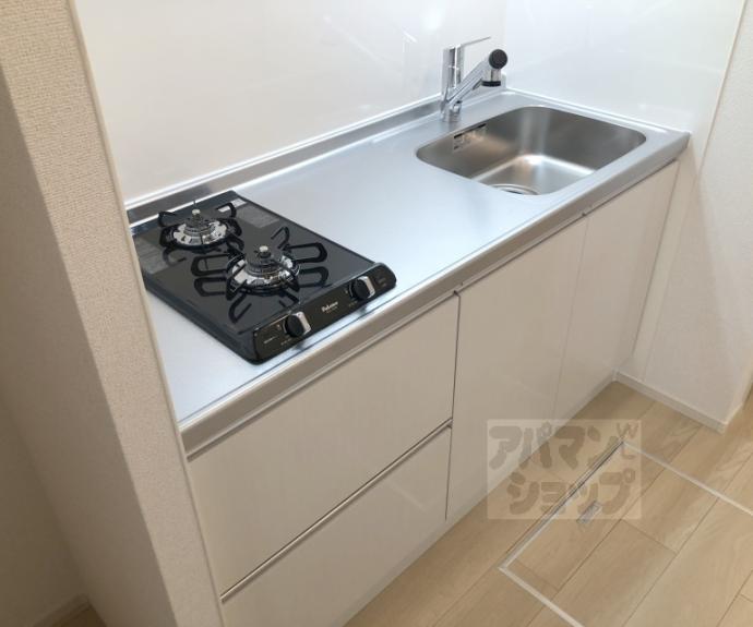 【オーサム　ヴィレッジ　京都桂】間取