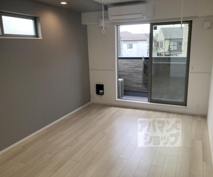 【オーサム　ヴィレッジ　京都桂】間取