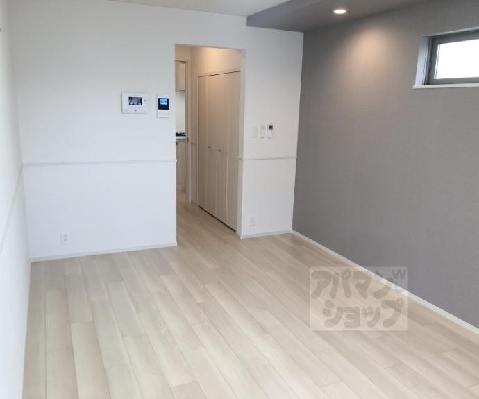 【オーサム　ヴィレッジ　京都桂】間取