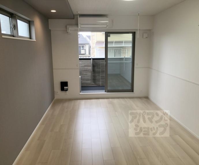 【オーサム　ヴィレッジ　京都桂】間取