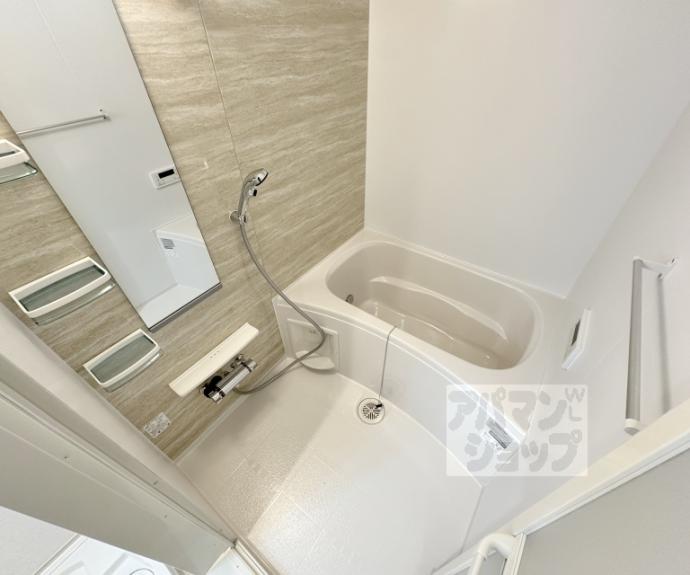 【オーサム　ヴィレッジ　京都桂】間取