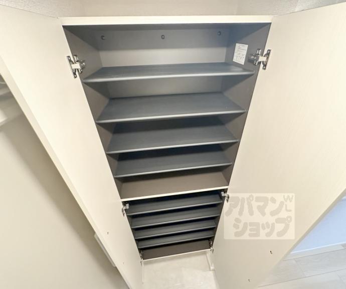 【オーサム　ヴィレッジ　京都桂】間取