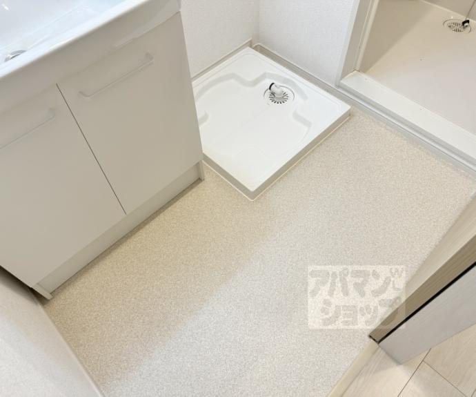 【オーサム　ヴィレッジ　京都桂】間取