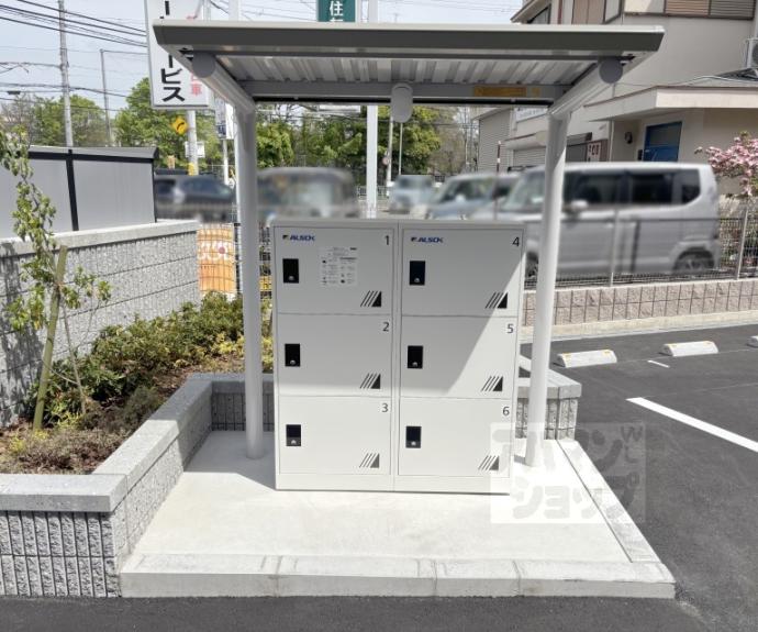 【オーサム　ヴィレッジ　京都桂】間取