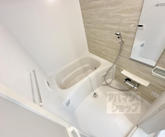 【オーサムヴィレッジ京都桂】間取