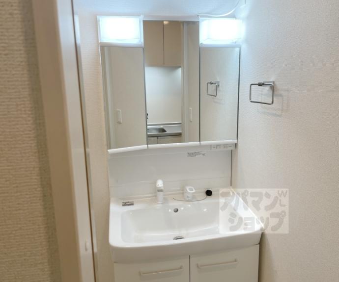 【オーサム　ヴィレッジ　京都桂】間取