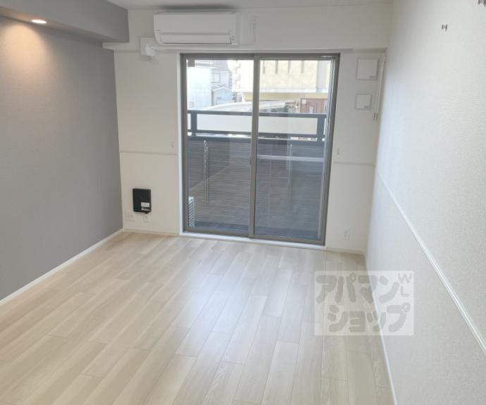 【オーサム　ヴィレッジ　京都桂】間取