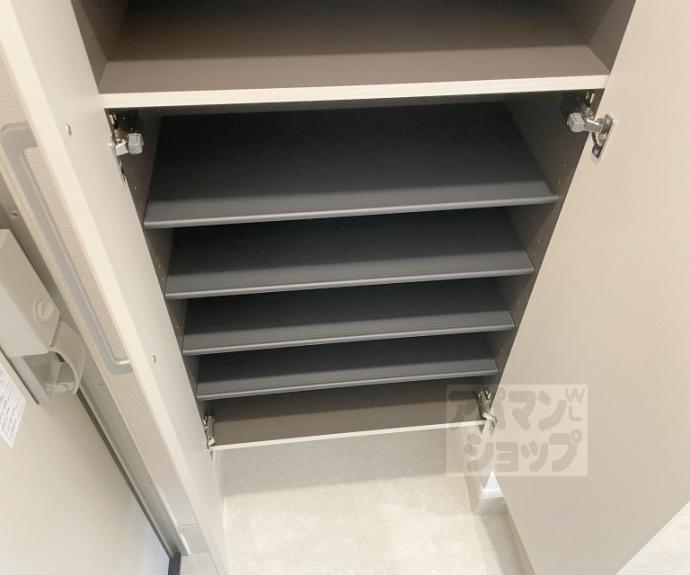 【オーサム　ヴィレッジ　京都桂】間取