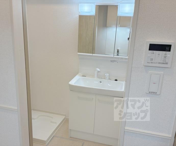 【オーサム　ヴィレッジ　京都桂】間取