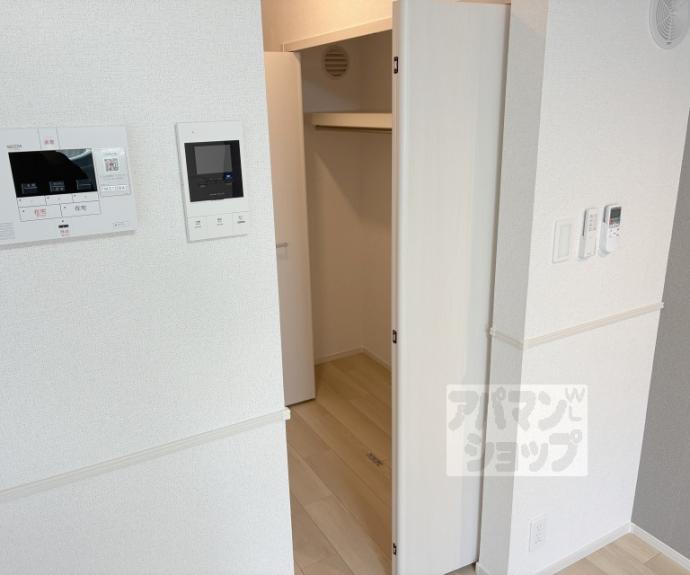 【オーサム　ヴィレッジ　京都桂】間取