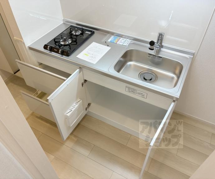 【オーサム　ヴィレッジ　京都桂】間取