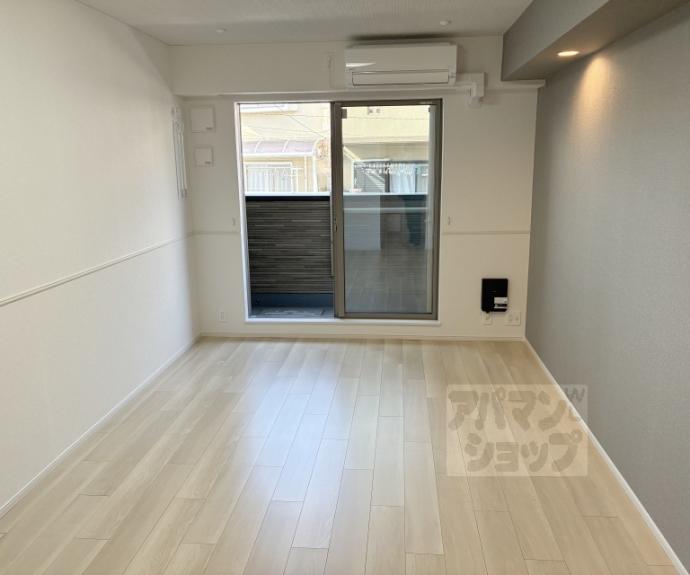 【オーサム　ヴィレッジ　京都桂】間取