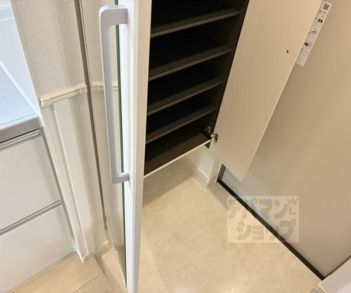 【オーサム　ヴィレッジ　京都桂】間取