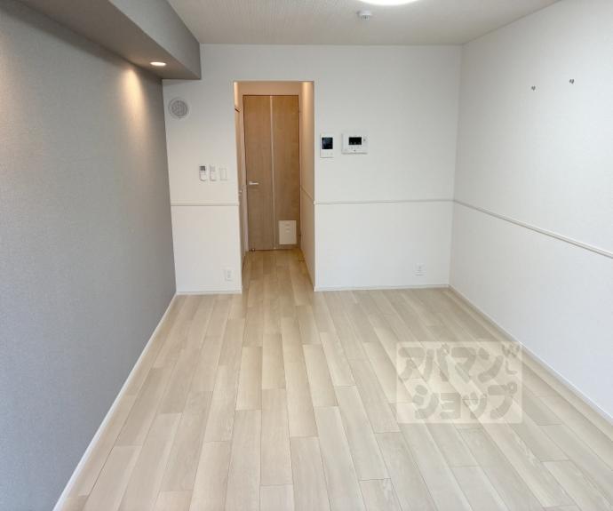 【オーサム　ヴィレッジ　京都桂】間取