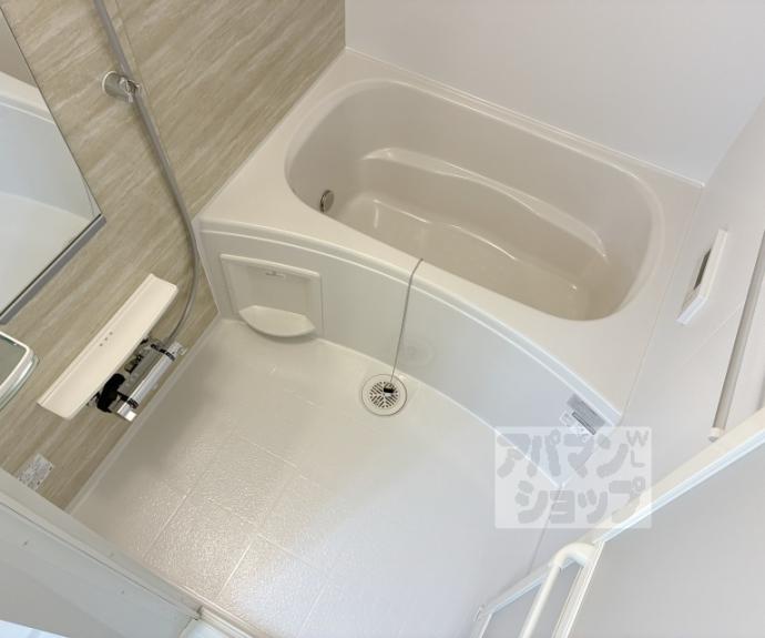 【オーサム　ヴィレッジ　京都桂】間取