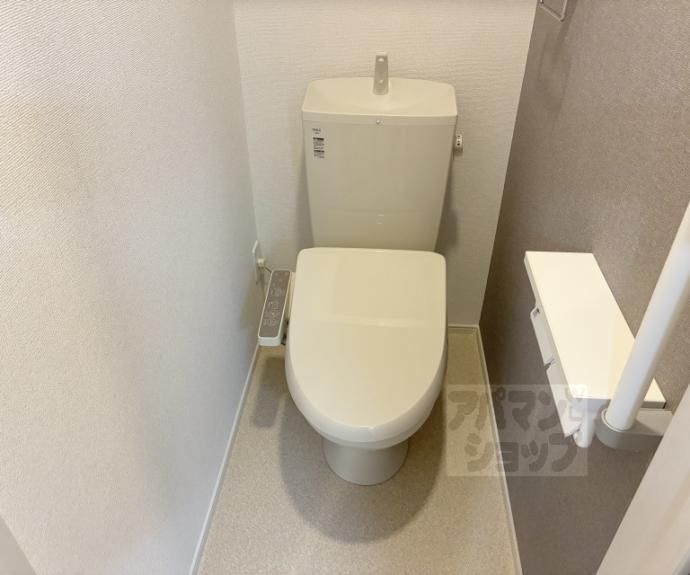 【オーサム　ヴィレッジ　京都桂】間取