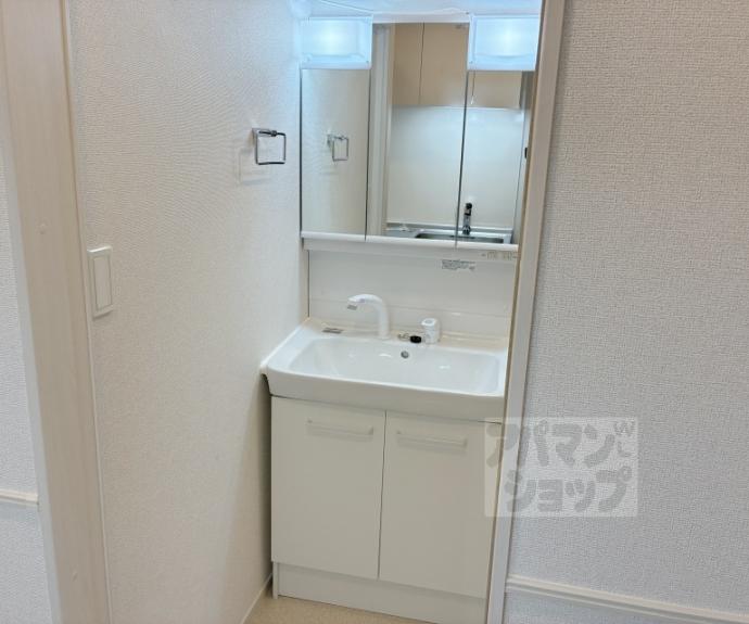 【オーサム　ヴィレッジ　京都桂】間取