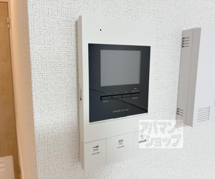 【オーサム　ヴィレッジ　京都桂】間取