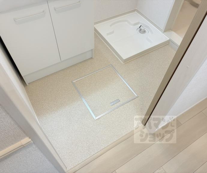 【オーサム　ヴィレッジ　京都桂】間取